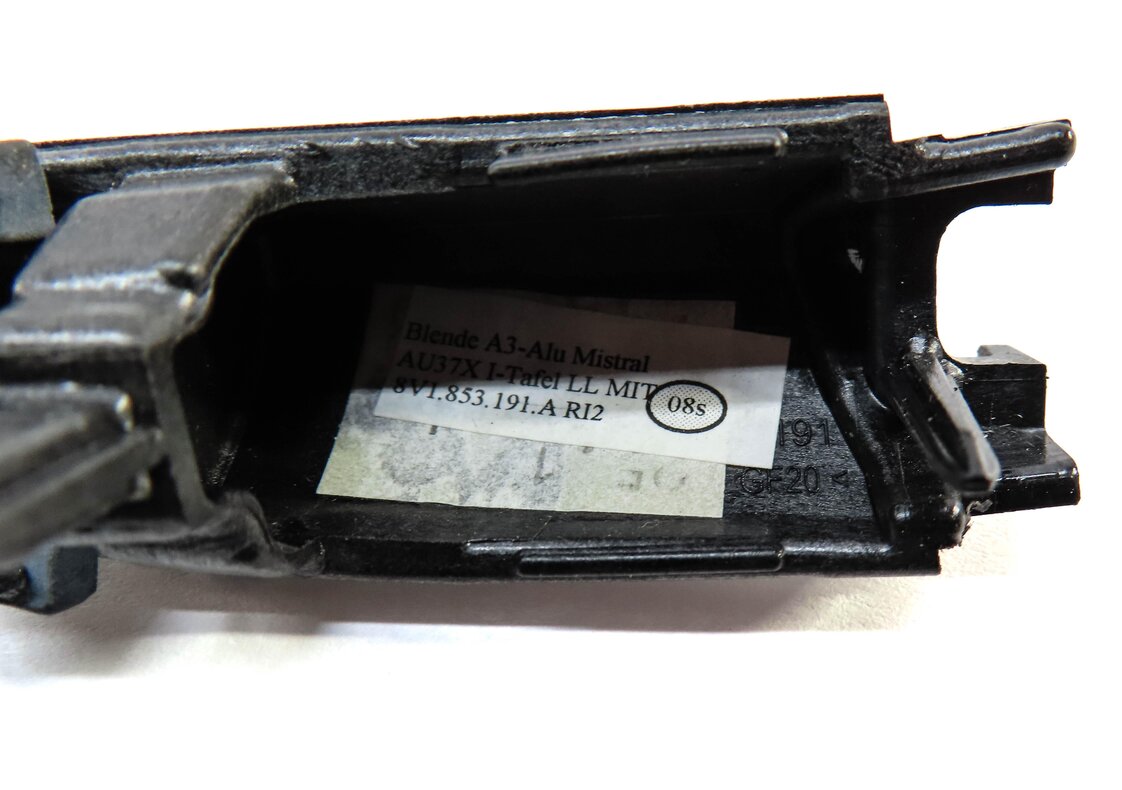 Thumbnail 16: 2015 AUDI A3 (8V) FRONT LEFT REAR RIGHT INTERIOR TRIM SET (ALUMINUM MISTRAL)