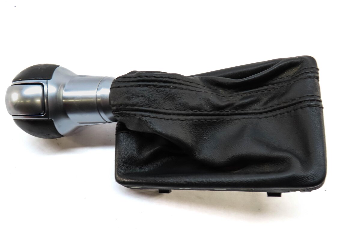 Thumbnail 3: 2015 AUDI A3 (8V) AUTOMATIC SHIFTER SHIFT KNOB w/ BOOT (BLACK & SILVER)