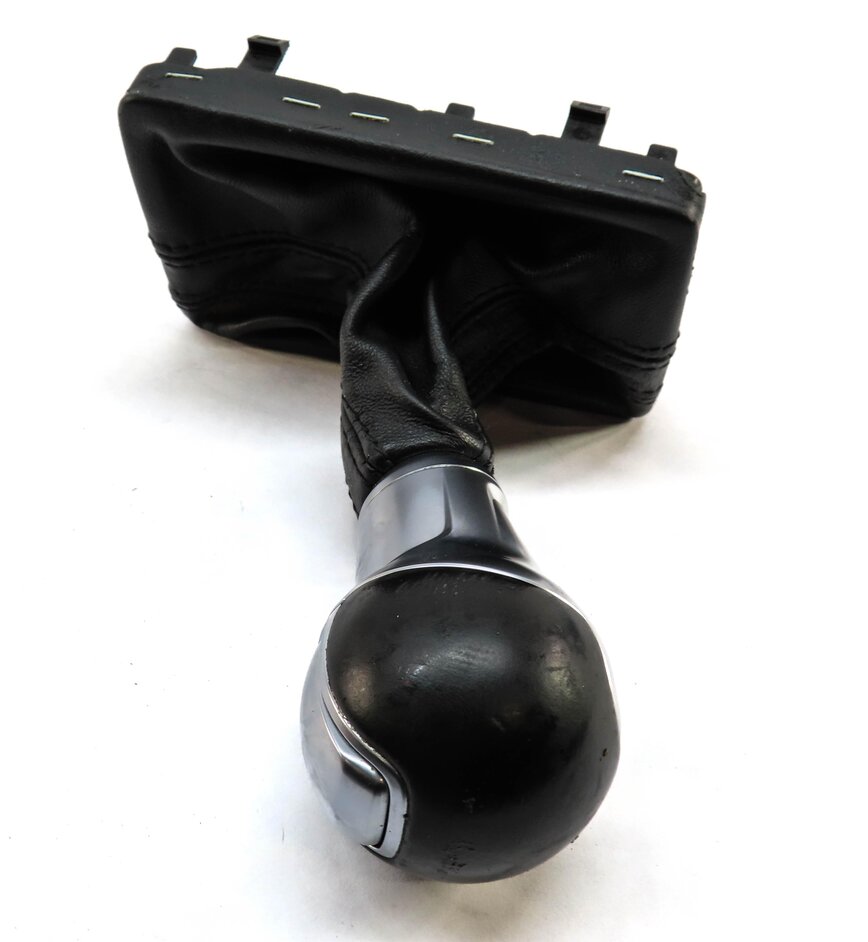 Thumbnail 4: 2015 AUDI A3 (8V) AUTOMATIC SHIFTER SHIFT KNOB w/ BOOT (BLACK & SILVER)