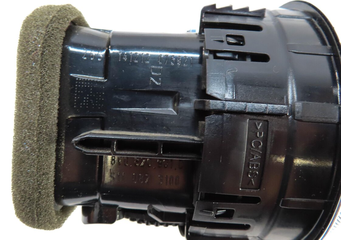 Thumbnail 5: 2015 AUDI A3 (8V) FRONT HVAC A/C HEATER DASH AIR VENT 8V0820901C