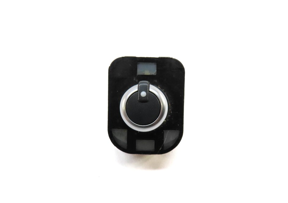 Thumbnail 2: 2015 AUDI A3 (8V) FRONT LEFT DRIVER MIRROR ADJUST SWITCH