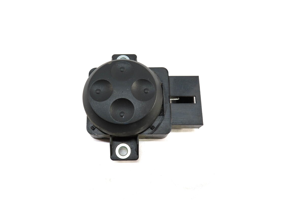 Thumbnail 3: 2015 AUDI A3 (8V) FRONT LEFT DRIVER SEAT ADJUST SWITCH w/ LUMBAR