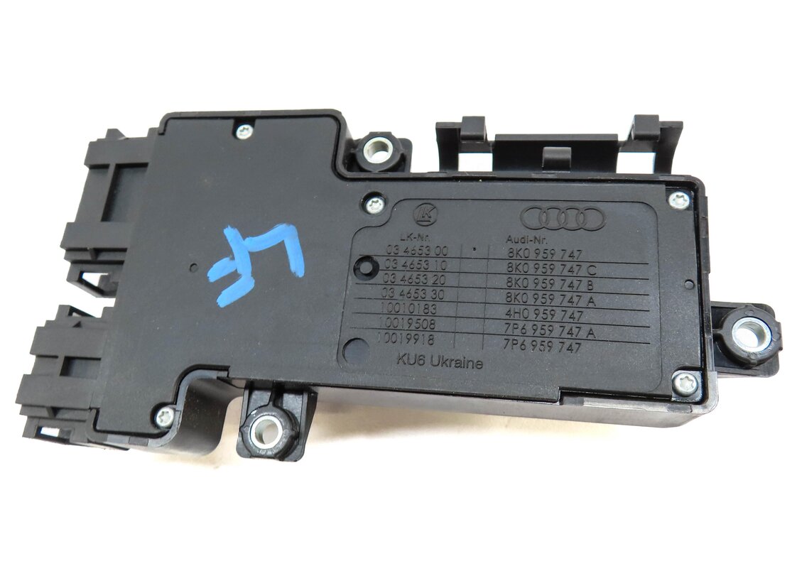 Thumbnail 6: 2015 AUDI A3 (8V) FRONT LEFT DRIVER SEAT ADJUST SWITCH w/ LUMBAR