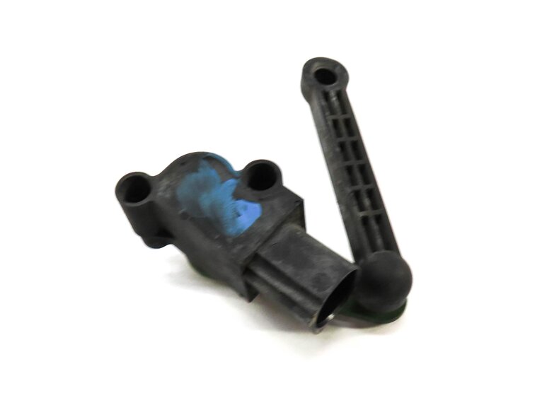 2015 AUDI A3 (8V) REAR LEFT HEIGHT LEVEL SENSOR