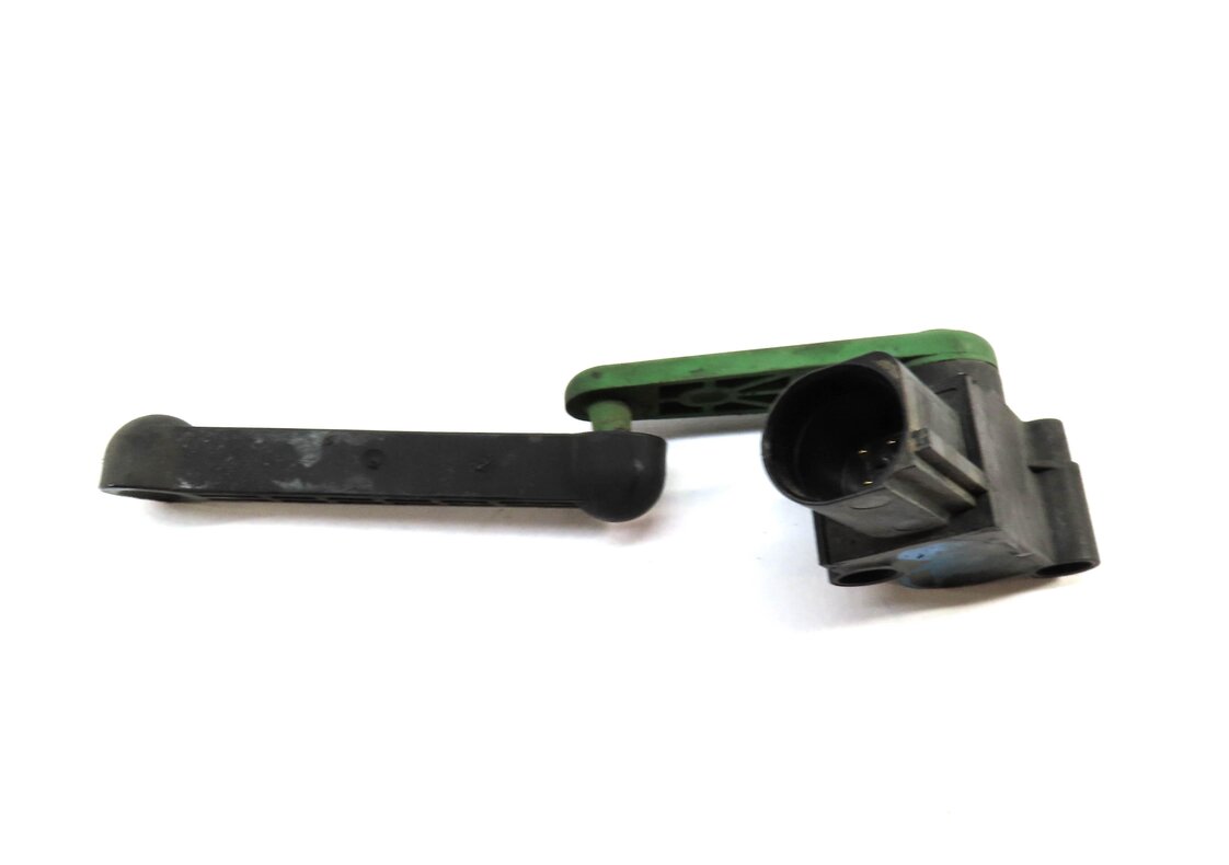 Thumbnail 3: 2015 AUDI A3 (8V) REAR LEFT HEIGHT LEVEL SENSOR