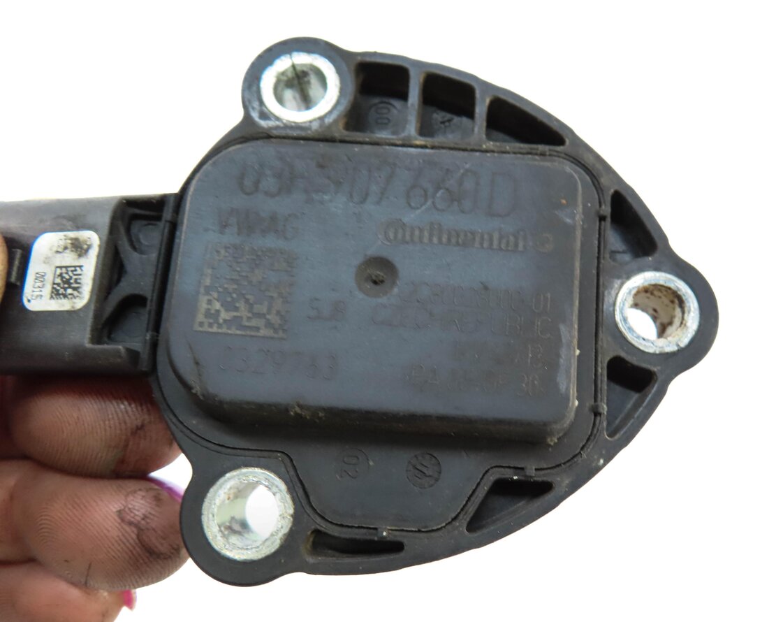 Thumbnail 4: 2015 AUDI A3 (8V) 1.8L TURBO CNSB ENGINE OIL LEVEL SENSOR 03F907660D
