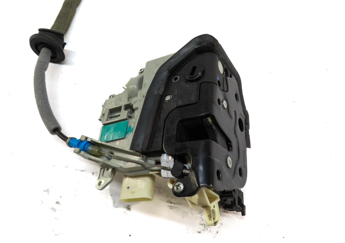 Thumbnail 4: 10-18 AUDI A3 A4 A8 Q3 Q5 S3 S4 SQ5 S8 (B8 D4 4H 8K 8R 8V) RIGHT REAR DOOR LATCH