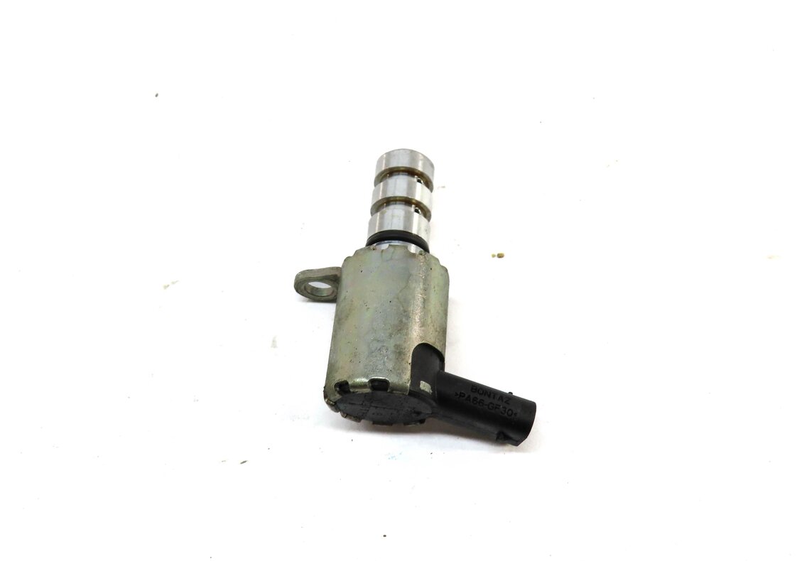 Thumbnail 2: 2015 AUDI A3 (8V) 1.8L TURBO CNSB ENGINE OIL PRESSURE SOLENOID 06K115243A