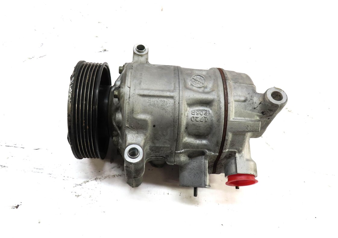 Thumbnail 2: 2015-2017 VW/AUDI A3 TT (8V MK3) GOLF 1.8T / 2.0T A/C COMPRESSOR PUMP w/ CLUTCH
