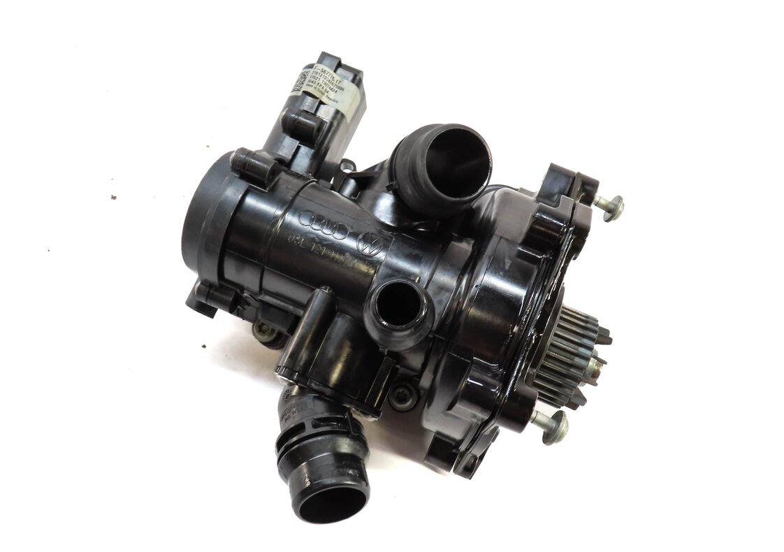 Thumbnail 1: 13-18 VW / AUDI A3 S3 BEETLE GOLF JETTA PASSAT 1.8T / 2.0T WATER COOLANT PUMP