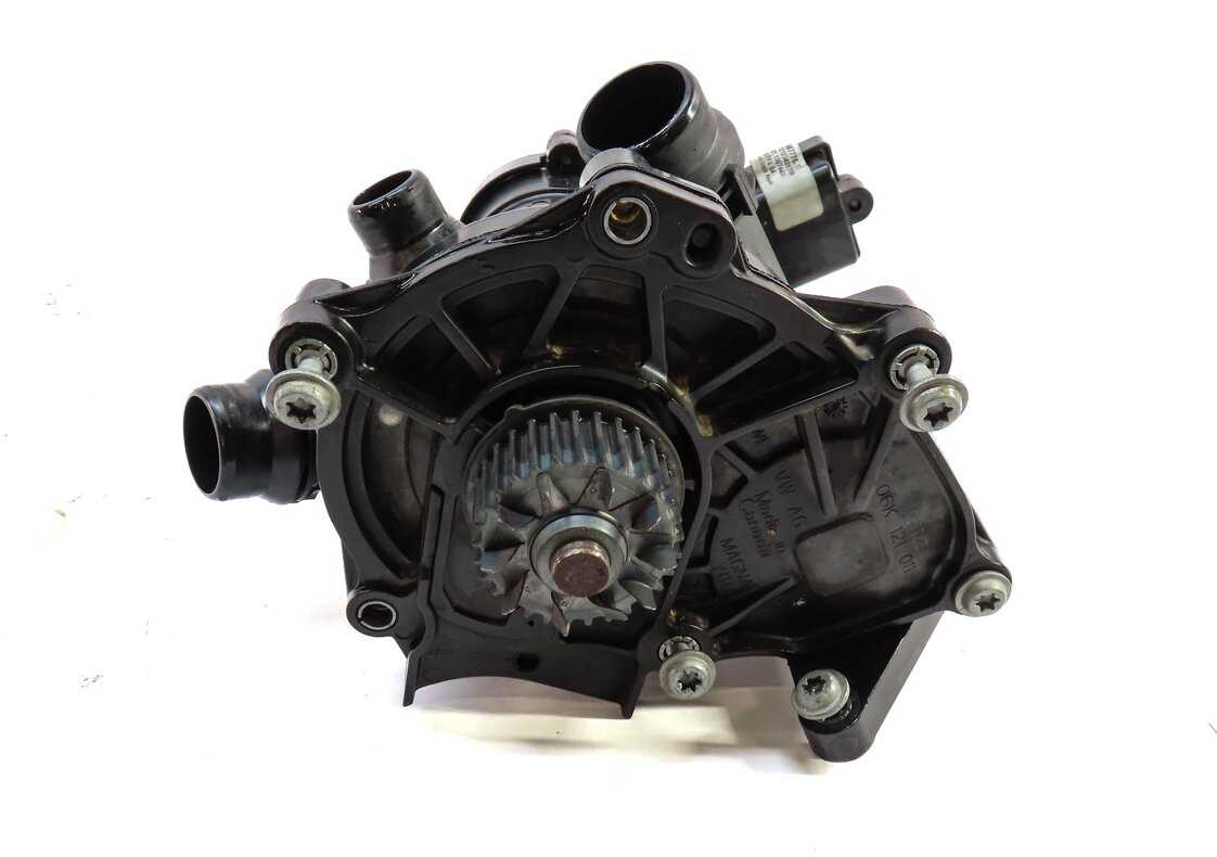 Thumbnail 3: 13-18 VW / AUDI A3 S3 BEETLE GOLF JETTA PASSAT 1.8T / 2.0T WATER COOLANT PUMP