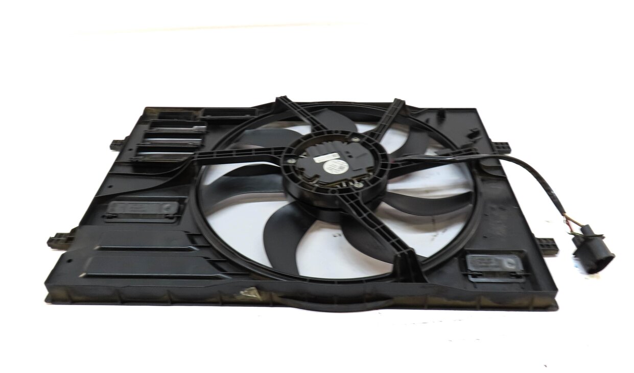 Thumbnail 5: 15-16 AUDI A3 (8V) 1.8L TURBO ENGINE RADIATOR COOLING FAN & SHROUD ASSEMBLY