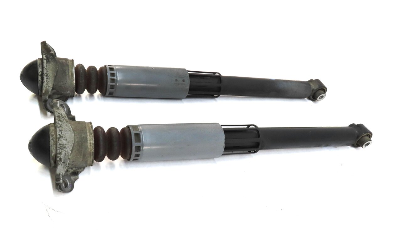 Thumbnail 5: 2015 AUDI A3 (8V) REAR LEFT & RIGHT SHOCK STRUT SET OF 2