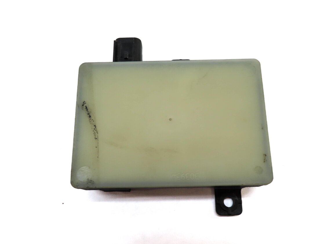 Thumbnail 2: 2015 RANGE ROVER (L405) LEFT or RIGHT REAR BLIND SPOT ALERT CONTROL MODULE