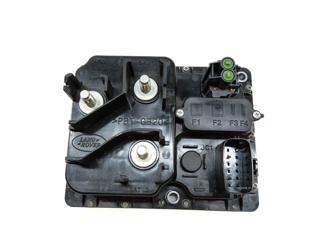 Thumbnail 1: 2015 RANGE ROVER (L405) ENGINE AUTO START STOP POWER DISTRIBUTION CONTROL MODULE