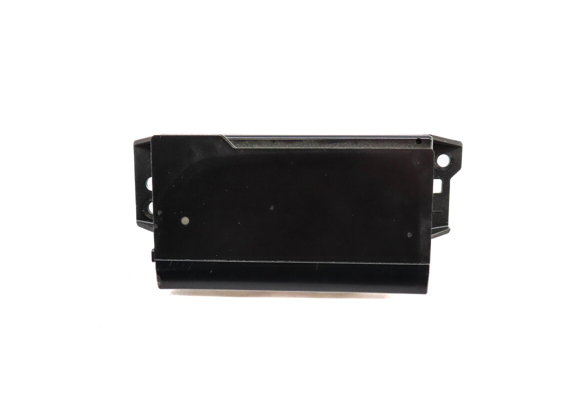 Thumbnail 2: 2015 RANGE ROVER (L405) LEFT TOUCH SCREEN CONTROL MODULE