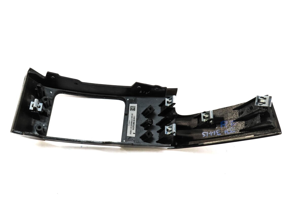 Thumbnail 4: 2015 RANGE ROVER (L405) FRONT RIGHT OUTER DASH HEATER A/C AIR VENT TRIM (BLACK)