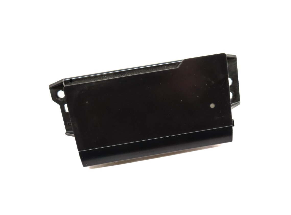 2015 RANGE ROVER (L405) RIGHT TOUCH SCREEN CONTROL MODULE