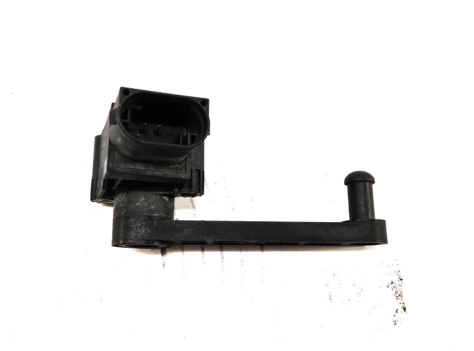 Thumbnail 3: 2015 RANGE ROVER (L405) RIGHT PASSENGER REAR SUSPENSION HEIGHT LEVEL SENSOR