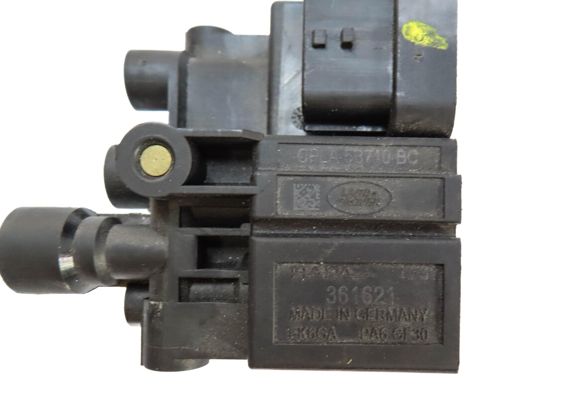 Thumbnail 5: 2015 RANGE ROVER (L405) AIR SUSPENSION VALVE BLOCK