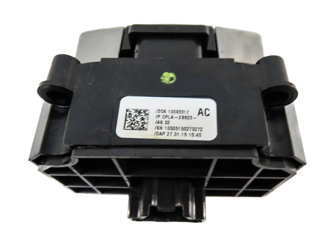 Thumbnail 5: 2015 RANGE ROVER (L405) ELECTRONIC EMERGENCY PARKING BRAKE SWITCH BUTTON