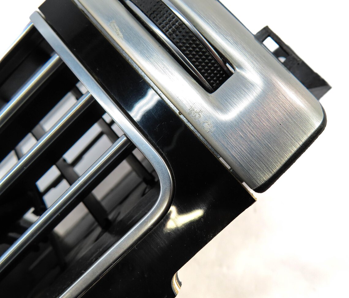 Thumbnail 5: 2015 RANGE ROVER (L405) FRONT CENTER DASH HEATER A/C AIR VENT