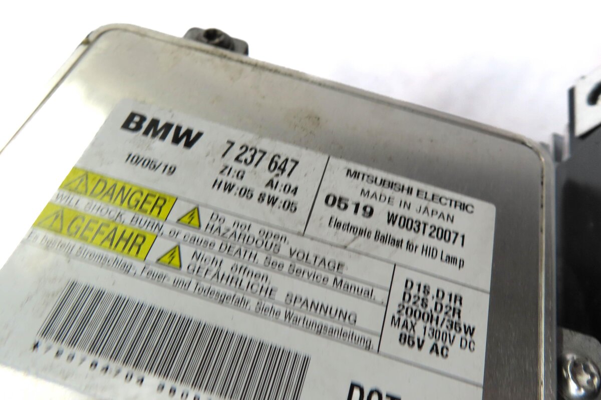 Thumbnail 5: 2011-2013 BMW 528i 535i 550i M5 (F10) RIGHT - XENON HID ADAPTIVE HEADLIGHT LAMP