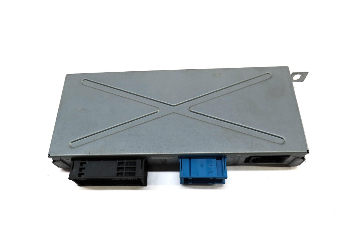 Thumbnail 3: 2011 BMW 535i (F10) CENTRAL GATEWAY CONTROL MODULE