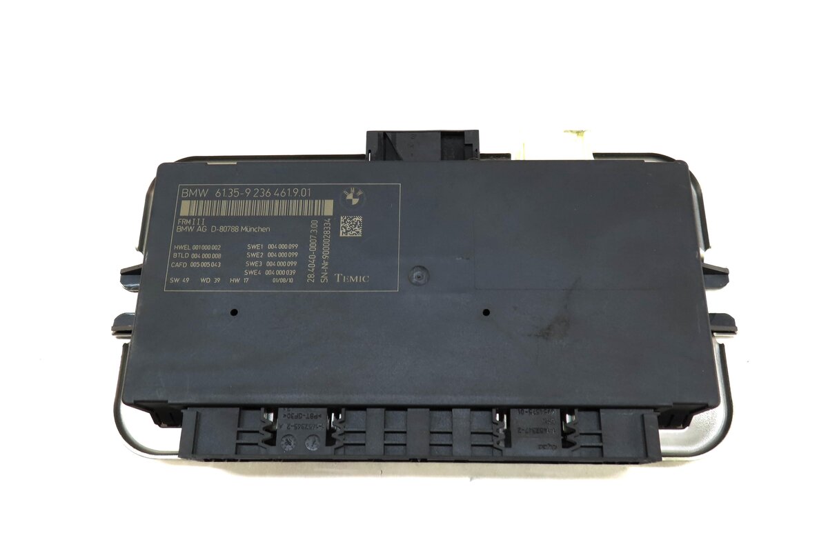 Thumbnail 2: 10-17 BMW 5 6 7 M5 X3 X4 (F06 F10 F12 F25 F26) FRM III BODY LIGHT CONTROL MODULE