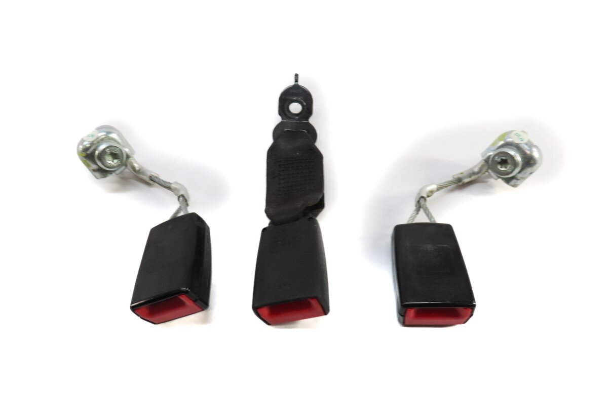 Thumbnail 3: 2011 BMW 535i (F10) REAR SEAT LEFT CENTER RIGHT SEATBELT BUCKLE RECEIVER SET