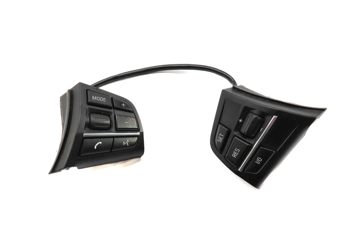 Thumbnail 2: 2011 BMW 535i (F10) STEERING WHEEL SWITCH BUTTON SET-2
