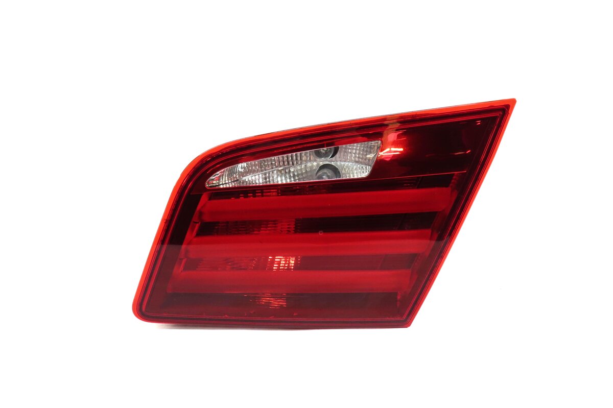 Thumbnail 2: 11-13 BMW 528i 535i 550i M5 (F10) RIGHT REAR INNER TRUNK TAILLIGHT LIGHT LAMP