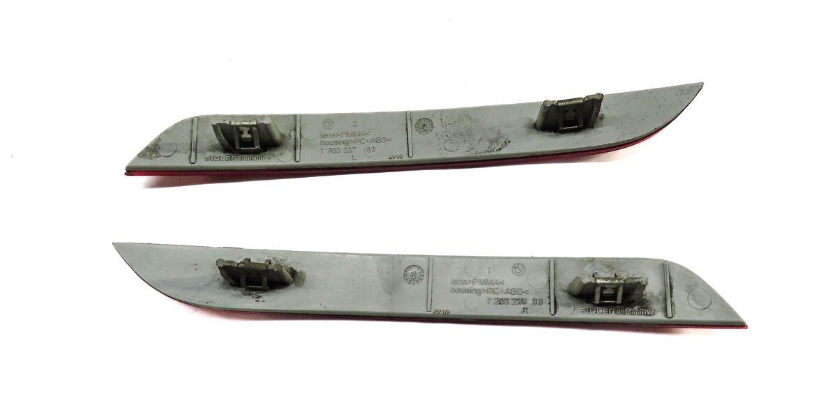 Thumbnail 3: 2011 BMW 535i (F10) LEFT & RIGHT REAR BUMPER REFLECTOR SET-2