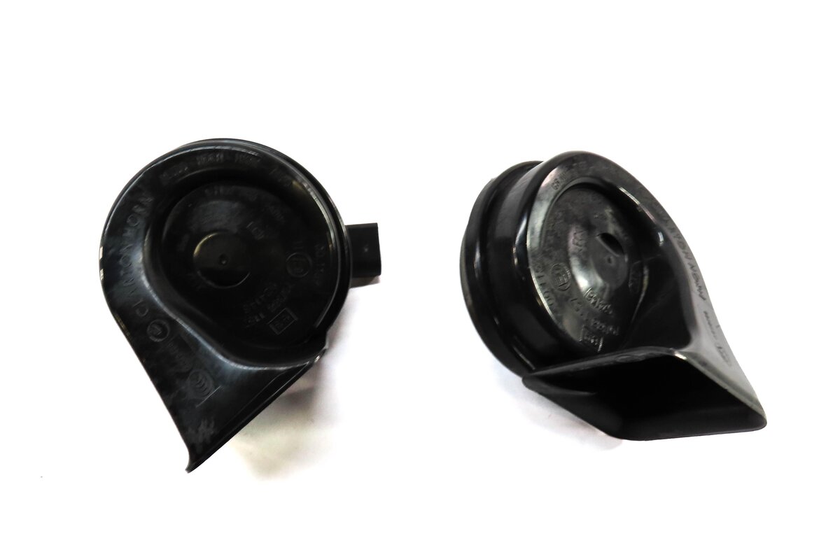 Thumbnail 2: 2011-2016 BMW 528i 535i 535iGT 550i 550iGT M5 (F10 F07) HIGH & LOW TONE HORN SET