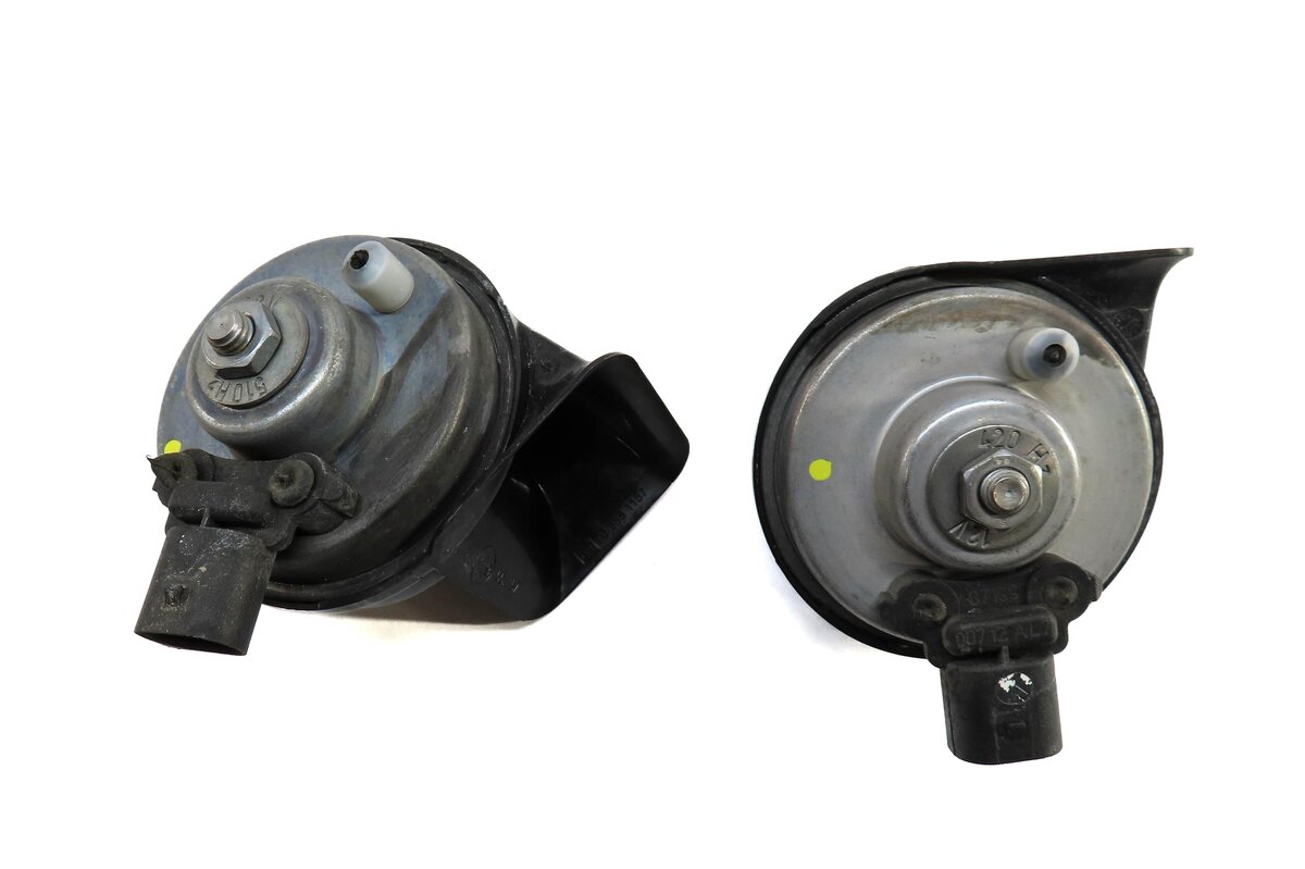 Thumbnail 3: 2011-2016 BMW 528i 535i 535iGT 550i 550iGT M5 (F10 F07) HIGH & LOW TONE HORN SET