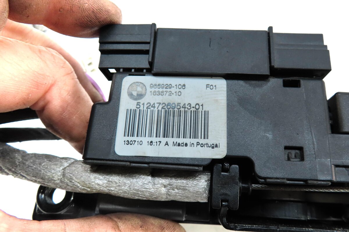 Thumbnail 7: 2011 BMW 535i (F10) REAR TRUNK LOCK LATCH ACTUATOR w/ SOFT CLOSE ASSIST MOTOR