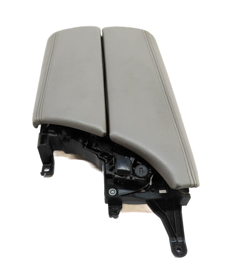 Thumbnail 4: 2011 BMW 528i 535i 550i (F10) FRONT CENTER CONSOLE ARM REST LID (GRAY LEATHER)