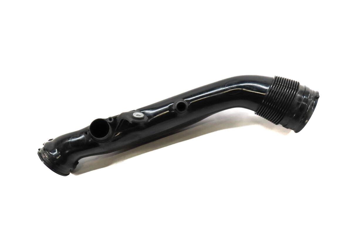 Thumbnail 1: 2011 BMW 535i (F10) 3.0L N55 TURBO ENGINE INTERCOOLER INDUCTION PIPE TUBE