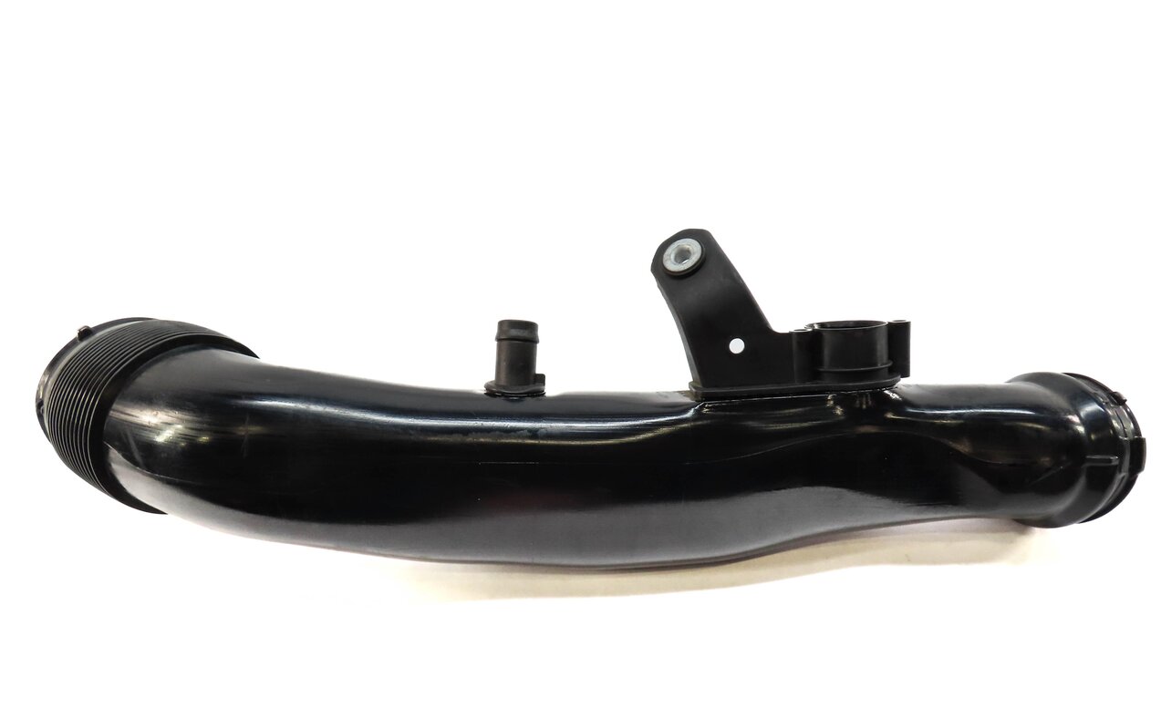 Thumbnail 3: 2011 BMW 535i (F10) 3.0L N55 TURBO ENGINE INTERCOOLER INDUCTION PIPE TUBE
