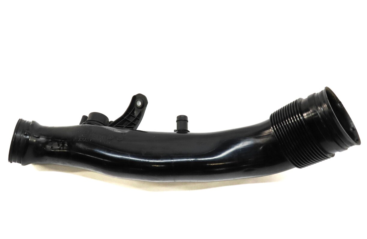Thumbnail 4: 2011 BMW 535i (F10) 3.0L N55 TURBO ENGINE INTERCOOLER INDUCTION PIPE TUBE