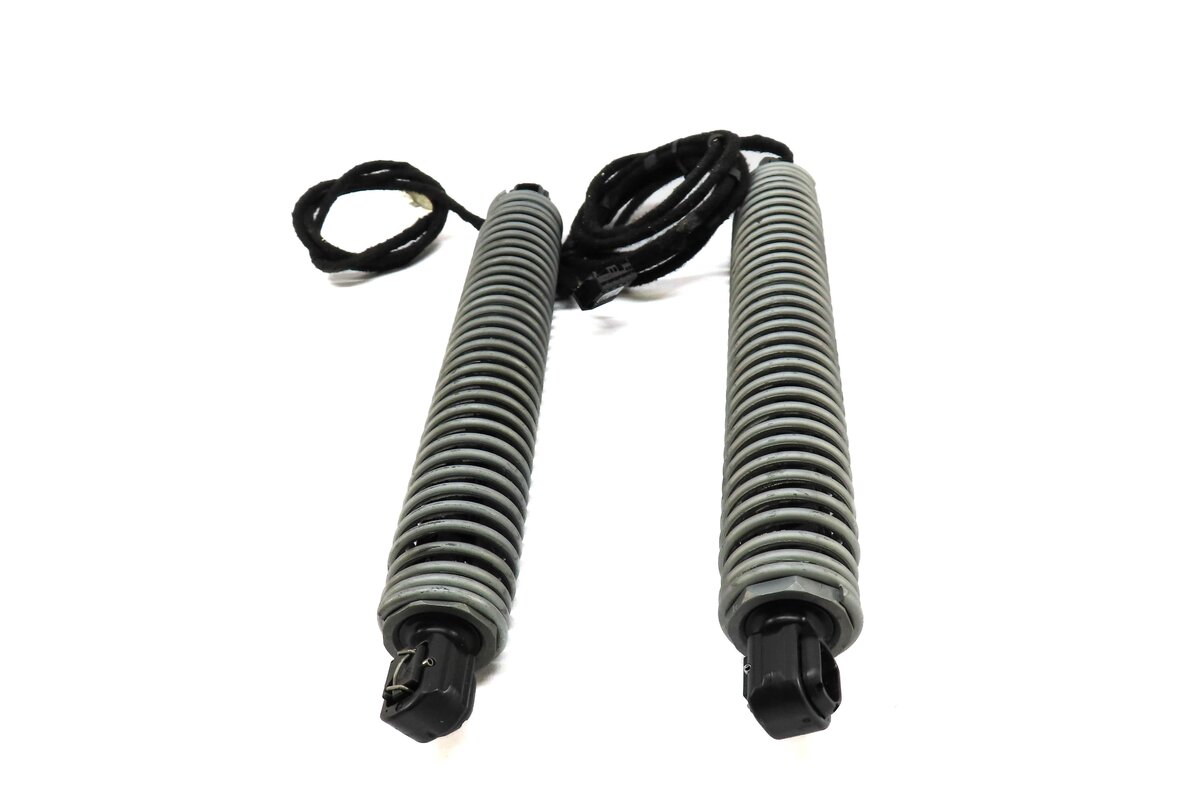 Thumbnail 2: 2011 BMW 535i (F10) LEFT & RIGHT REAR TRUNK SHOCK STRUT SET-2 (ELECTRIC)