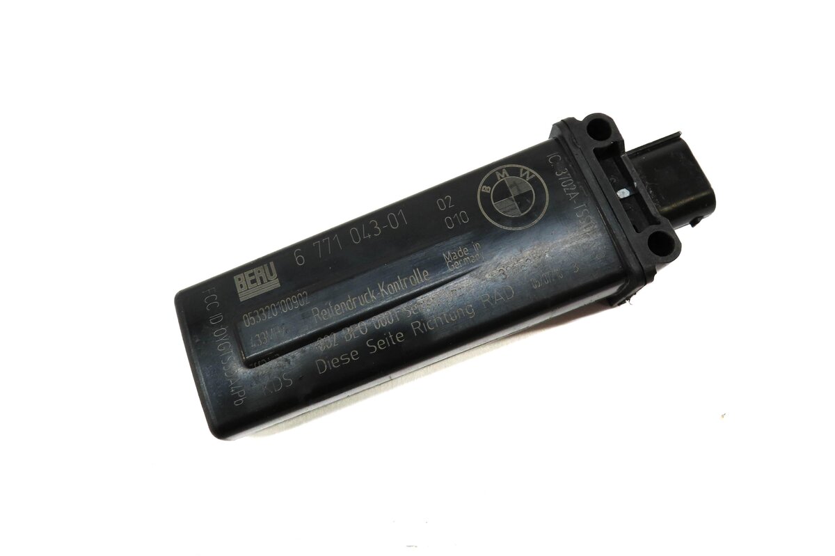 2011 BMW 535i (F10) TPMS TIRE AIR PRESSURE SENSOR ANTENNA MODULE