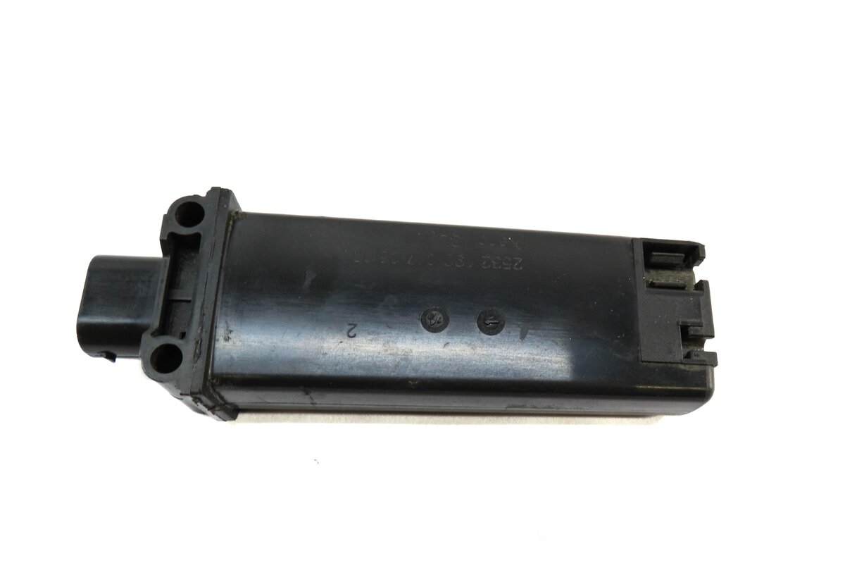 Thumbnail 3: 2011 BMW 535i (F10) TPMS TIRE AIR PRESSURE SENSOR ANTENNA MODULE