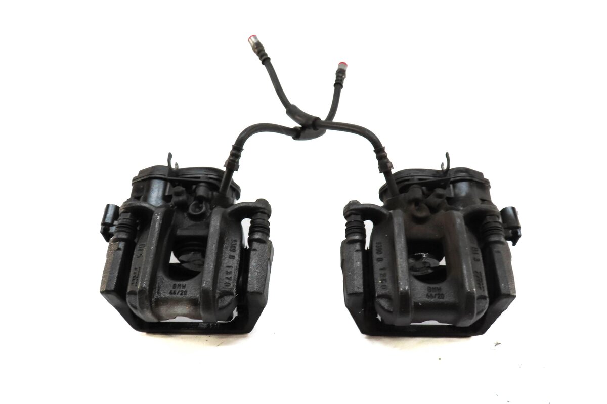 Thumbnail 2: 2011-2019 BMW 535i 550i 640i 650i (F06 F10) LEFT & RIGHT REAR BRAKE CALIPER SET