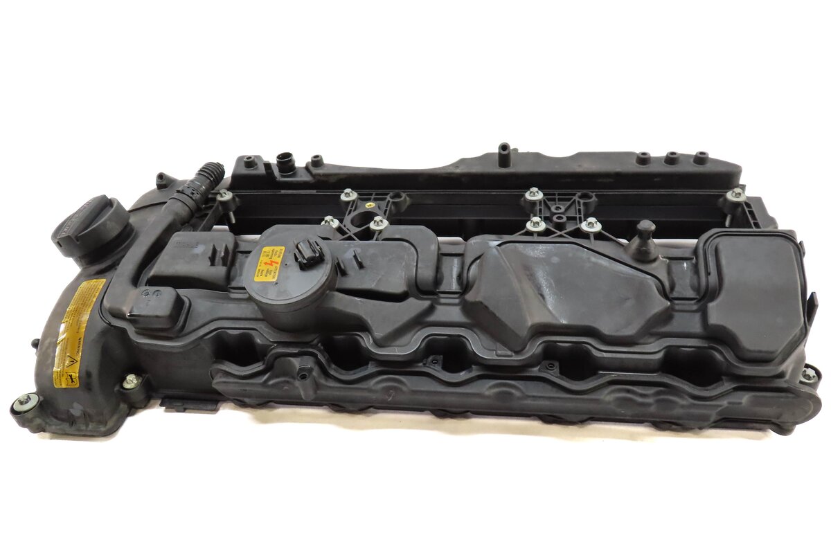 Thumbnail 2: 2011-2019 1/2/3/4/5/6/7/X1/X3/X4/5/X6 - 3.0L MOTOR N55 TURBO ENGINE VALVE COVER
