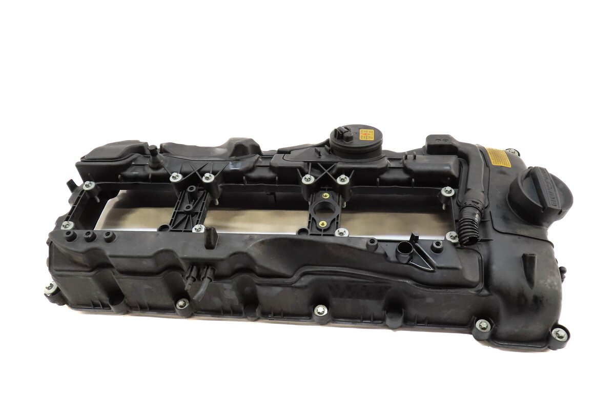 Thumbnail 3: 2011-2019 1/2/3/4/5/6/7/X1/X3/X4/5/X6 - 3.0L MOTOR N55 TURBO ENGINE VALVE COVER
