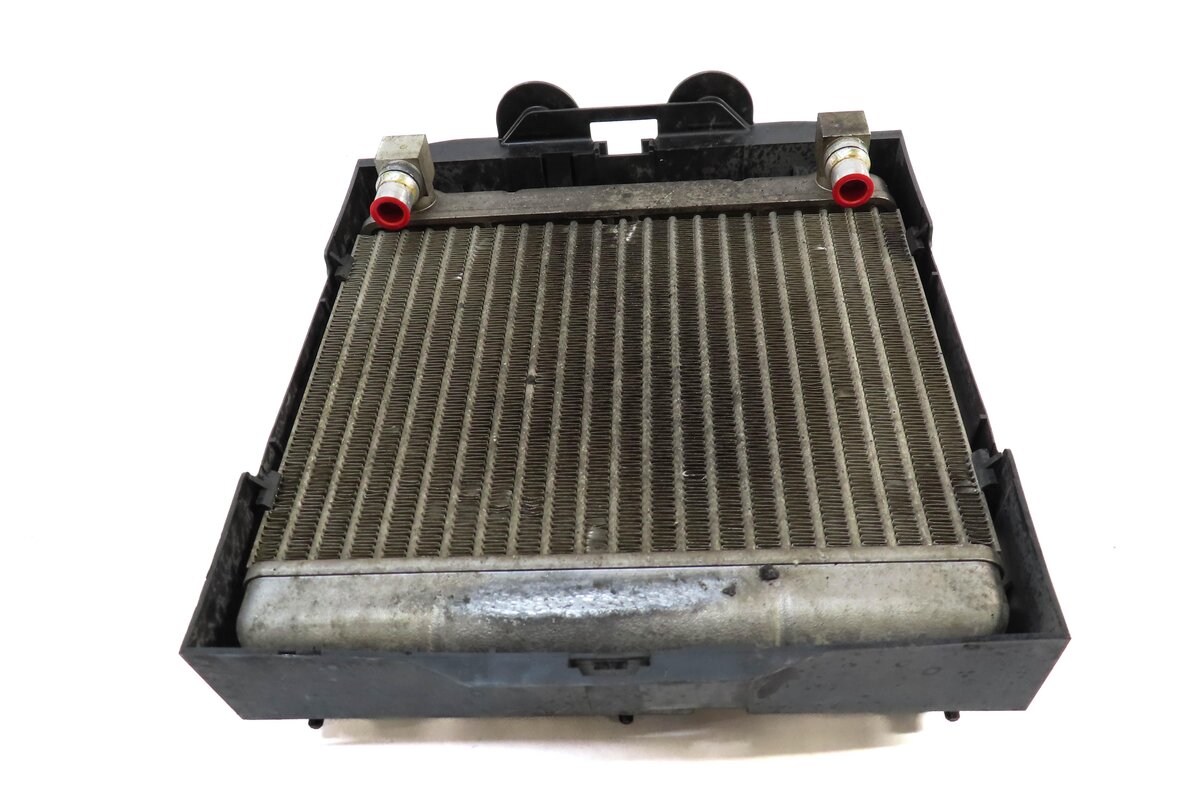 Thumbnail 2: 2011 BMW 535i (F10) 3.0L N55 TURBO ENGINE OIL COOLER RADIATOR w/ BRACKET