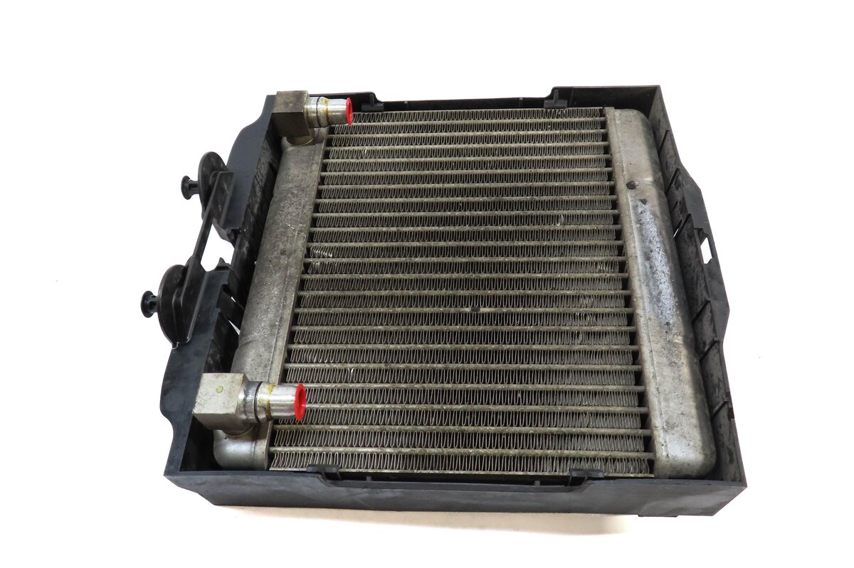 Thumbnail 3: 2011 BMW 535i (F10) 3.0L N55 TURBO ENGINE OIL COOLER RADIATOR w/ BRACKET