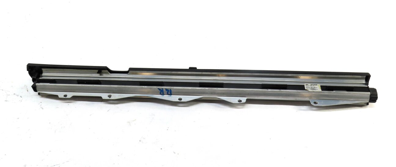 Thumbnail 3: 2011-2017 BMW X3 (F25) RIGHT SIDE REAR DOOR RETRACTABLE WINDOW SHADE UV SCREEN
