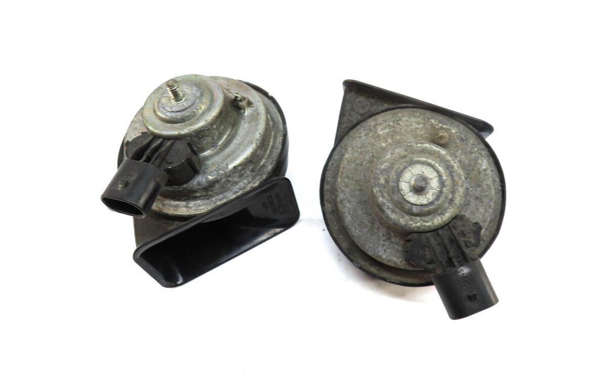 Thumbnail 3: 2011-2018 BMW X3 X4 (F25 F26) HIGH & LOW TONE SAFETY HORN SET-2